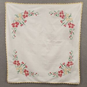 Vintage Tablecloth Hand Made Embroidered Floral Crochet Lace Trim Cottage 32x35"